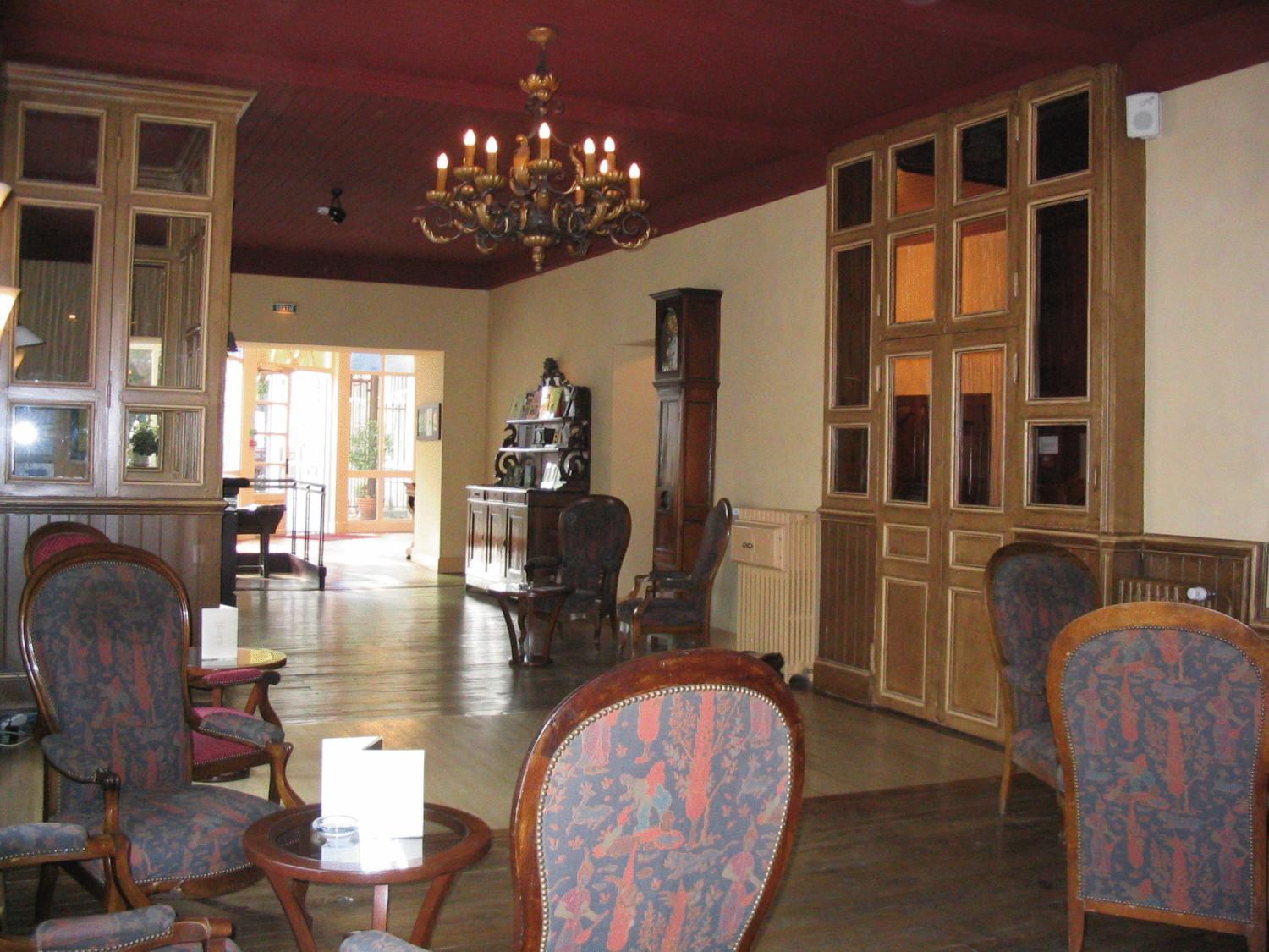 Hotel Au Pavillon Du Frene Lacaune Dış mekan fotoğraf