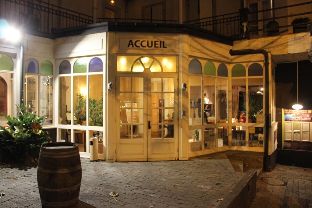 Hotel Au Pavillon Du Frene Lacaune Dış mekan fotoğraf